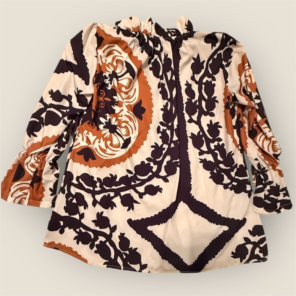 Bohemian Monochrome Patterned Blouse - Picture 2 of 6